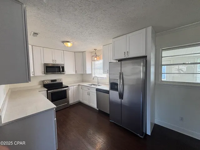 $1,600 | 2338 East 17th Street, Panama City, FL 32405