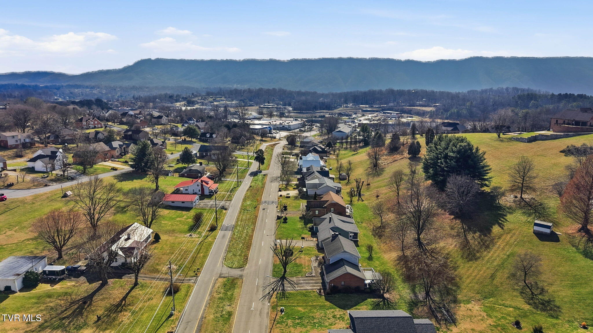 340 Lewis Lane Kingsport, TN 37660 - Photo 39 of 43 33-web-or-mls-340_Lewis Ln-39