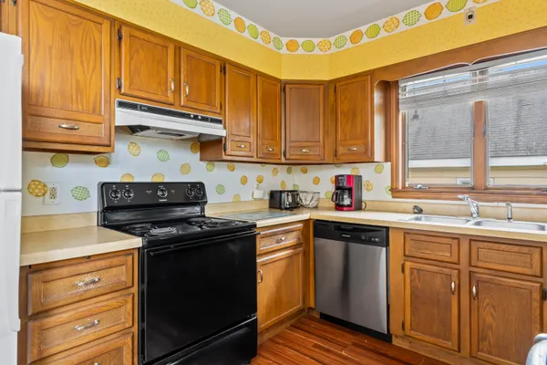 $470,000 | 476 Main Street, Lewiston, ME 04240