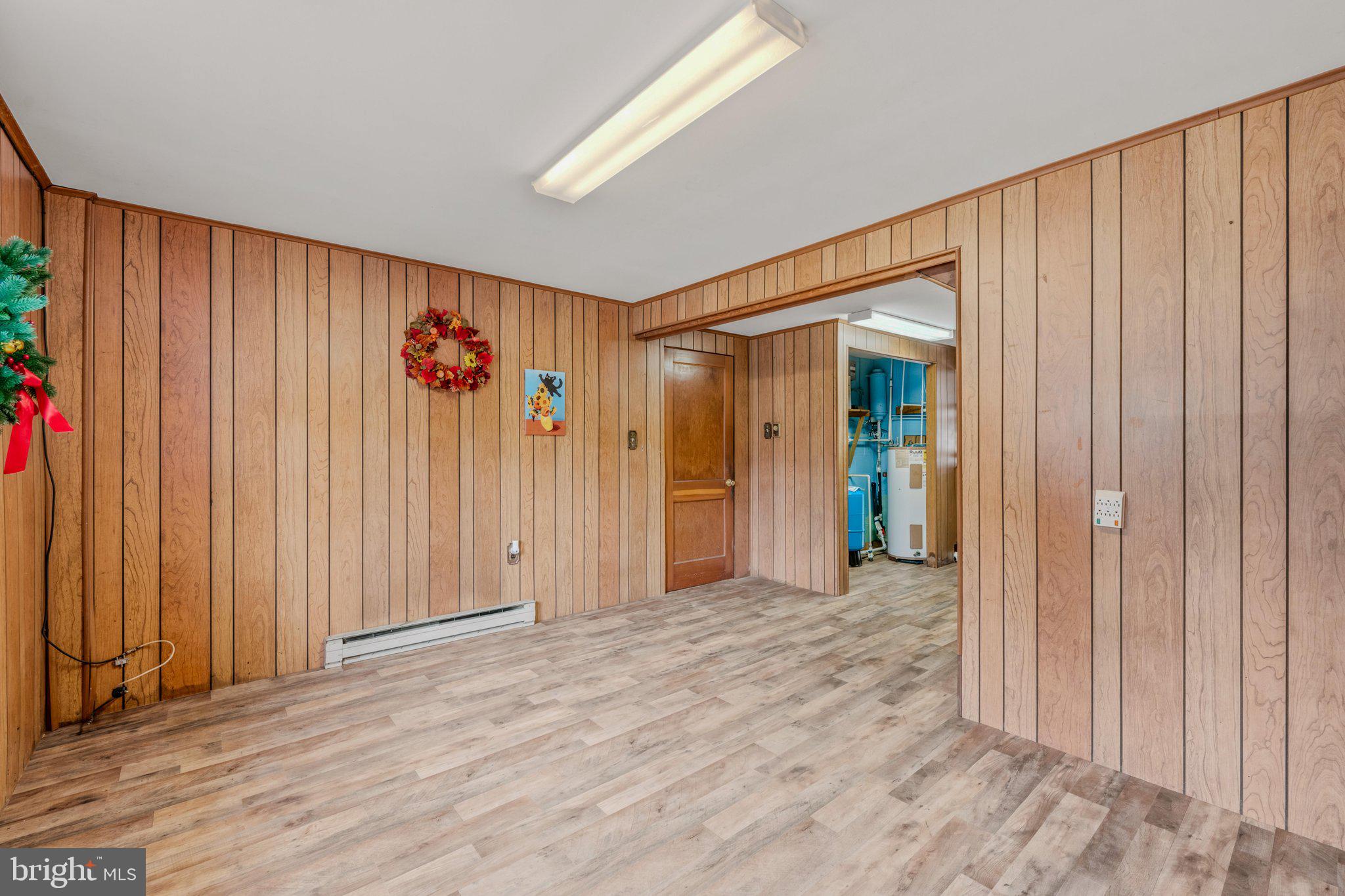 381 Grove Heights Road Berkeley Springs, WV 25411 - Photo 25 of 48 Family Room