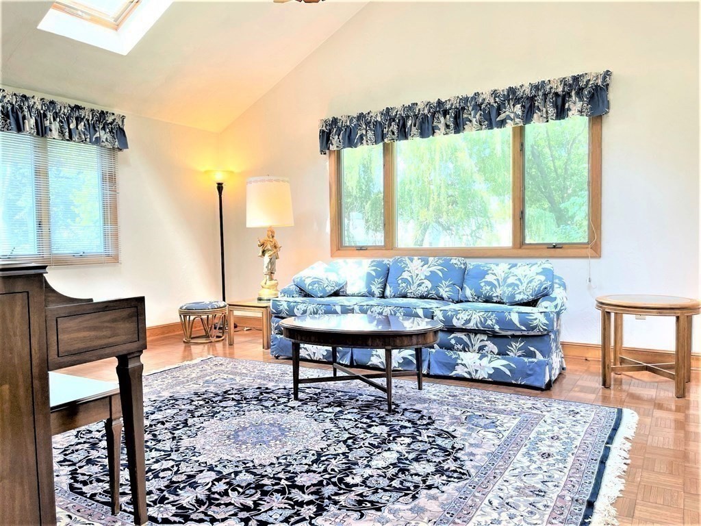 91 Hoitt Road Belmont, MA 02478 - Photo 18 of 41 Gallery Image 18