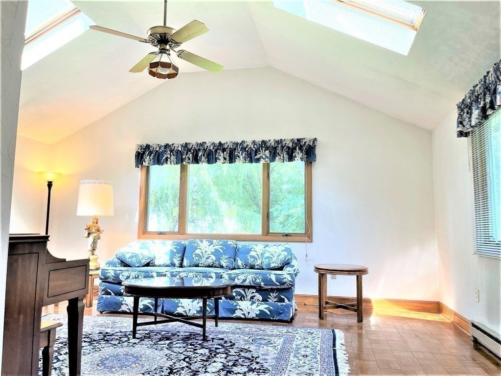 91 Hoitt Road Belmont, MA 02478 - Photo 19 of 41 Gallery Image 19
