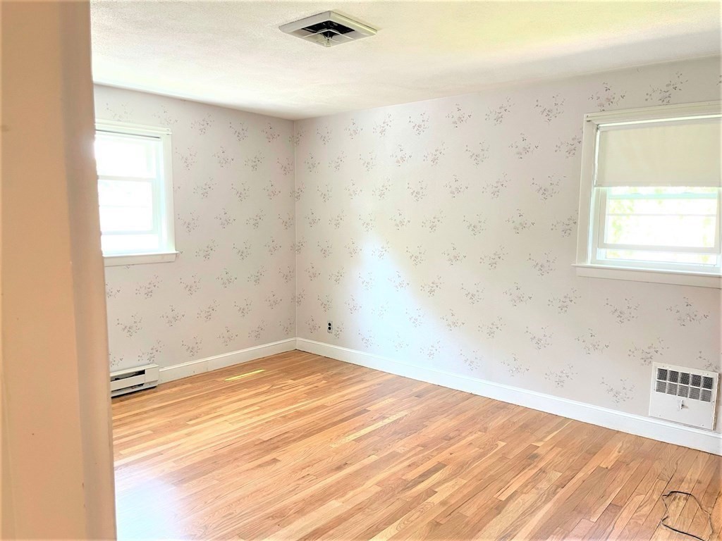 91 Hoitt Road Belmont, MA 02478 - Photo 29 of 41 Gallery Image 29