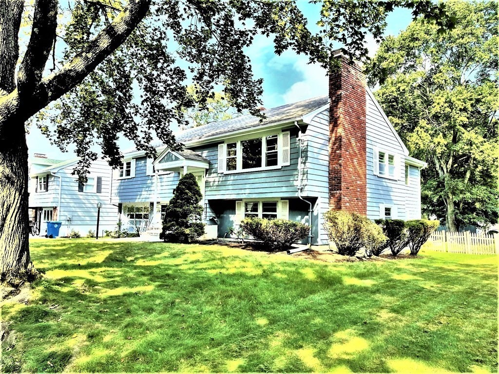 91 Hoitt Road Belmont, MA 02478 - Photo 3 of 41 Gallery Image 3