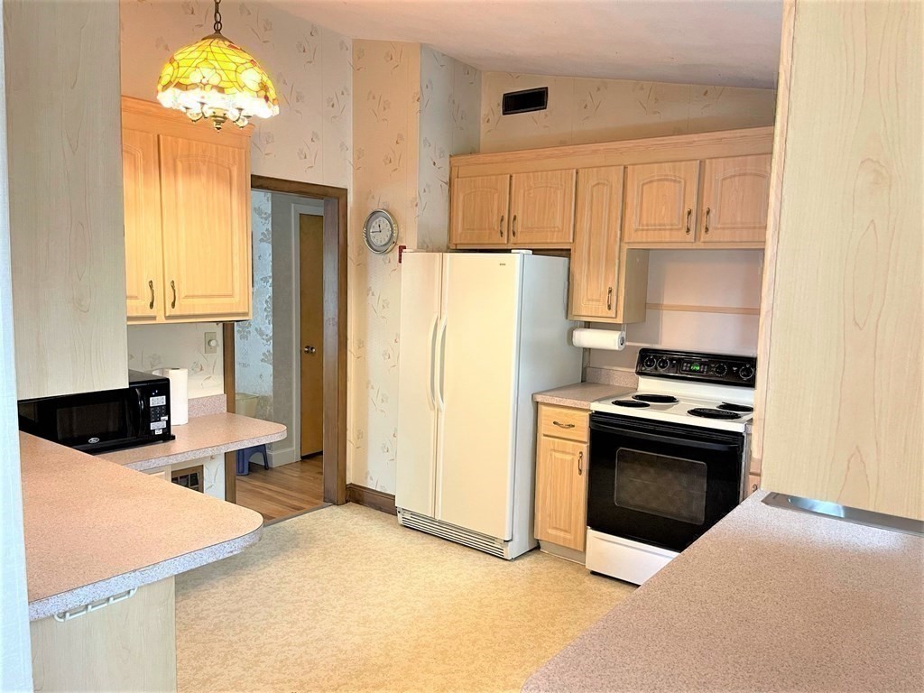 91 Hoitt Road Belmont, MA 02478 - Photo 33 of 41 Gallery Image 33