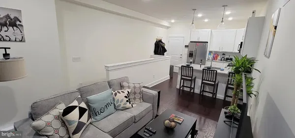 $1,699 | 512 West Montgomery Avenue, Unit 2, Philadelphia, PA 19122