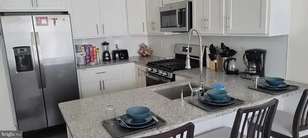 $1,699 | 512 West Montgomery Avenue, Unit 2, Philadelphia, PA 19122