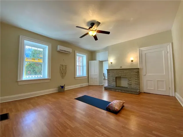 $2,100 | 87 1/2 Steuben Street, Pittsburgh, PA 15220