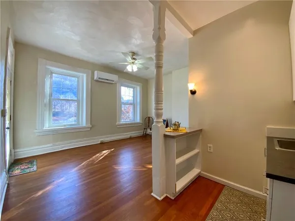 $2,100 | 87 1/2 Steuben Street, Pittsburgh, PA 15220