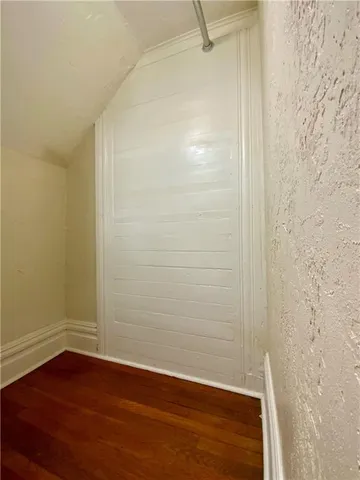 $2,100 | 87 1/2 Steuben Street, Pittsburgh, PA 15220