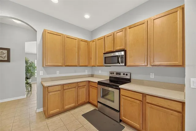 $425,000 | 424 Down Pine Drive, Seffner, FL 33584