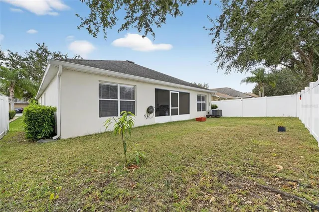 $425,000 | 424 Down Pine Drive, Seffner, FL 33584