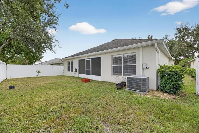 $425,000 | 424 Down Pine Drive, Seffner, FL 33584