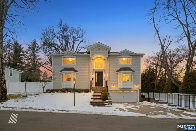 $1,690,000 | 39 Drury Lane, Demarest, NJ 07627