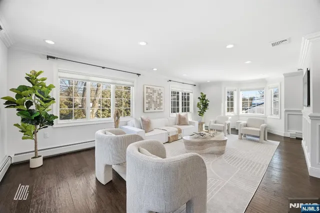 $1,690,000 | 39 Drury Lane, Demarest, NJ 07627