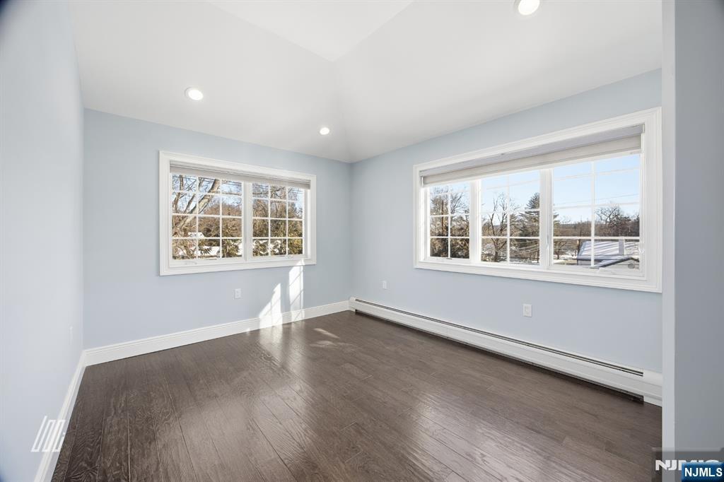 39 Drury Lane Demarest, NJ 07627 - Photo 30 of 45