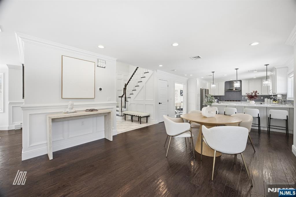 39 Drury Lane Demarest, NJ 07627 - Photo 6 of 45