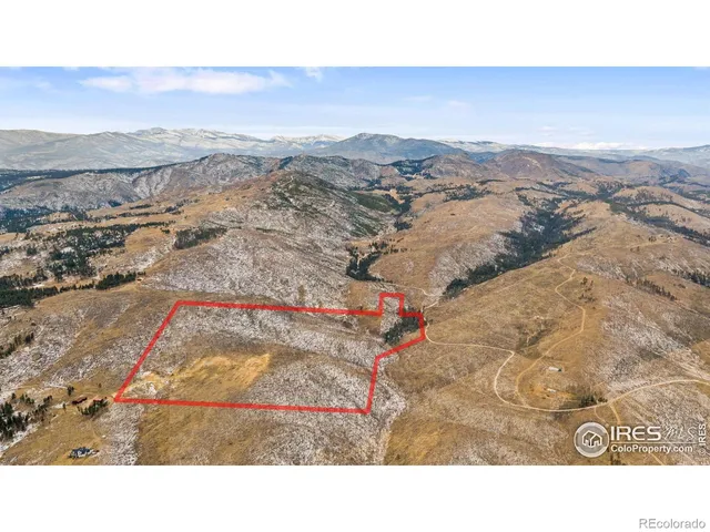 a black and white photo of a mountain