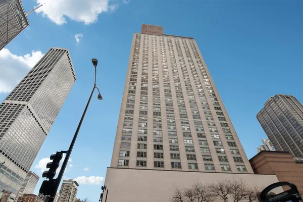 $165,000 | 777 North Michigan Avenue, Unit 2906, Chicago, IL 60611