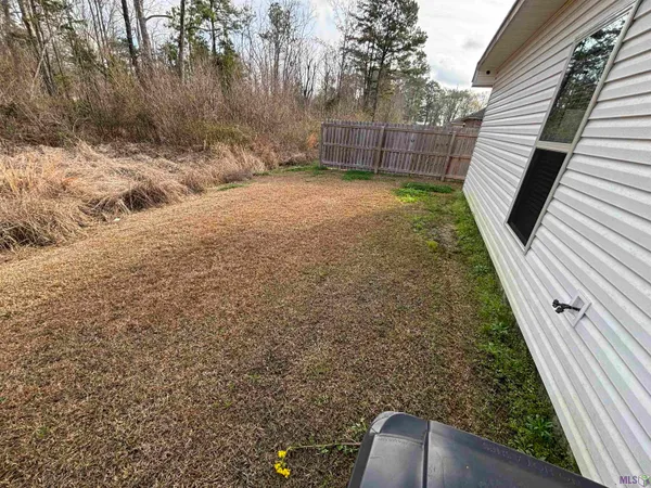 $260,000 | 14001 Barrington Avenue, Denham Springs, LA 70726