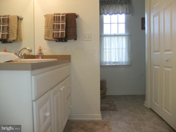 554 Evans Road Springfield, PA 19064 - Photo 18 of 24 Bathroom