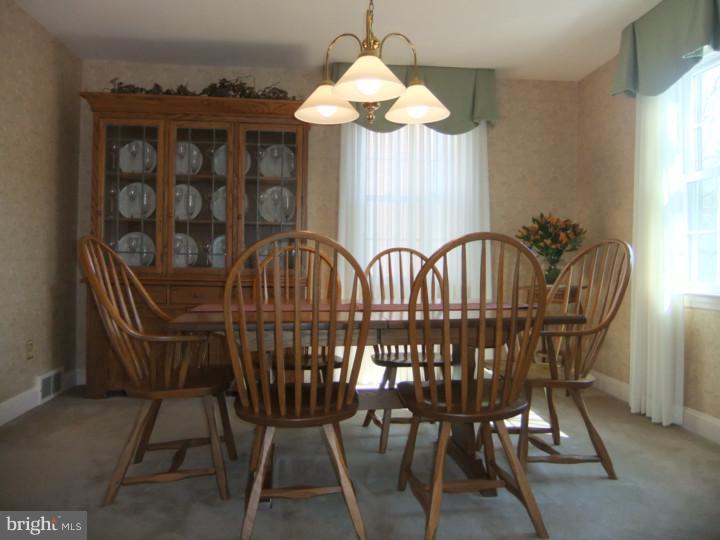 554 Evans Road Springfield, PA 19064 - Photo 6 of 24 Dining Room
