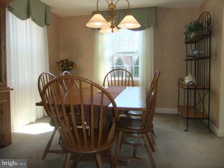 554 Evans Road Springfield, PA 19064 - Photo 7 of 24 Dining Room
