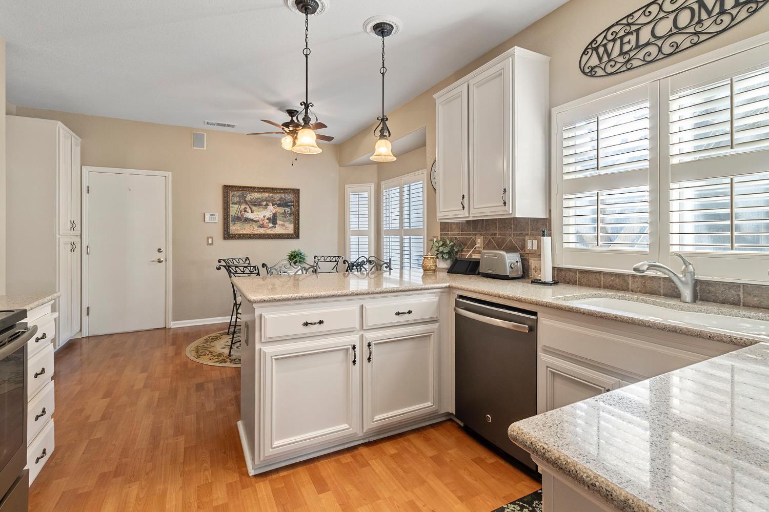 1663 Alex Way Turlock, CA 95382 - Photo 14 of 37