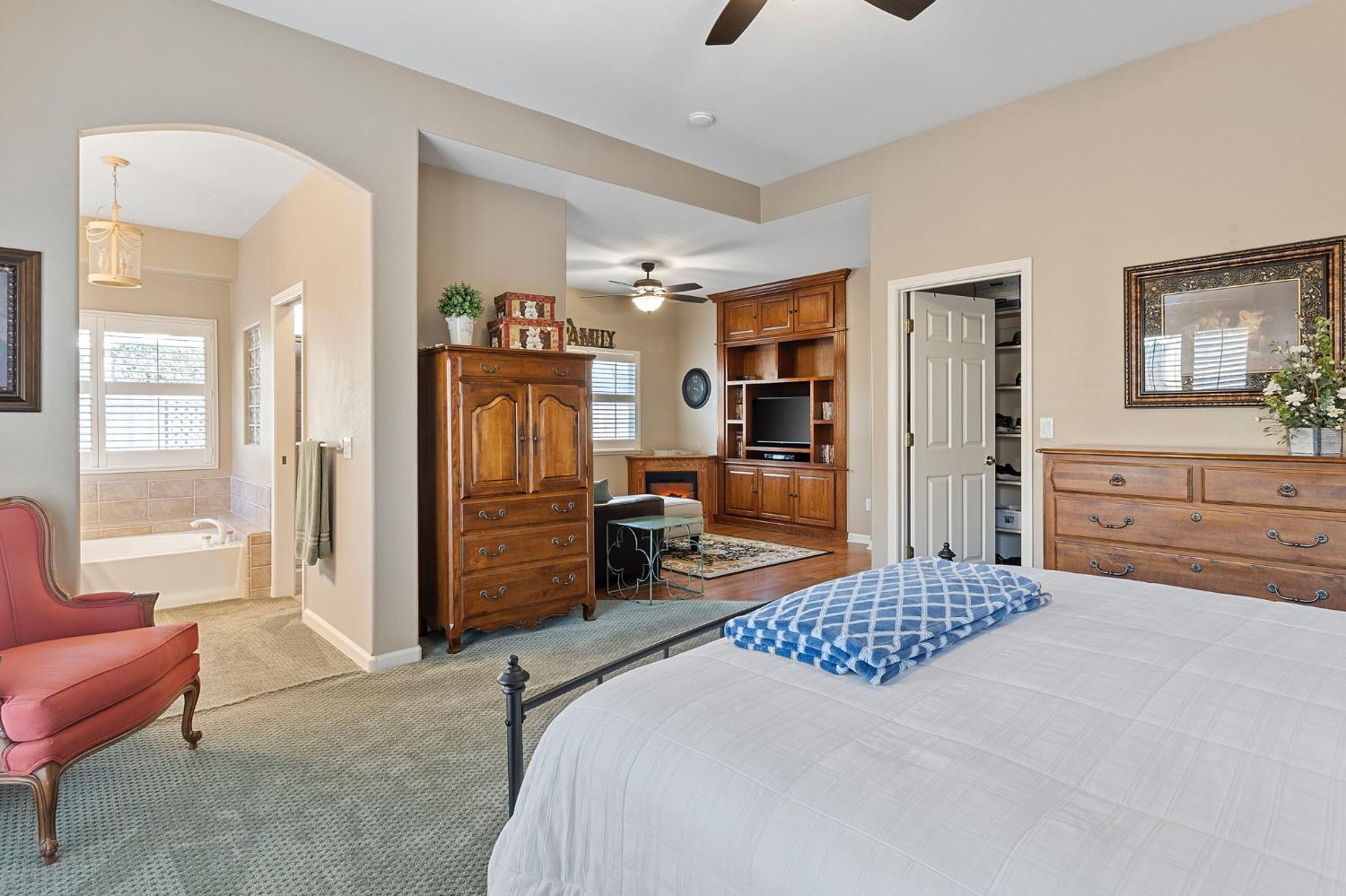 1663 Alex Way Turlock, CA 95382 - Photo 23 of 37