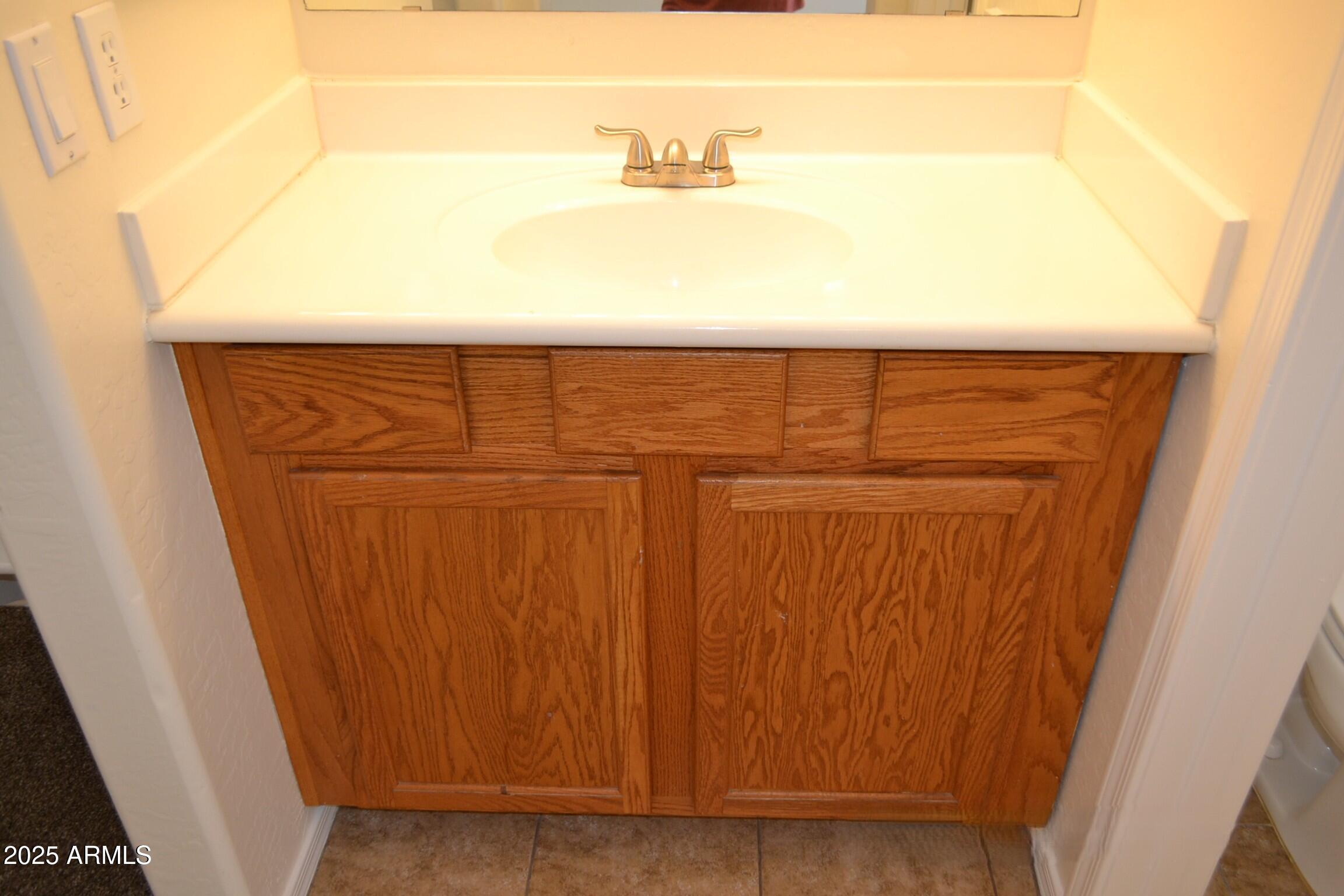 6746 East Superstition Way Florence, AZ 85132 - Photo 15 of 19 a close view of washer and dryer