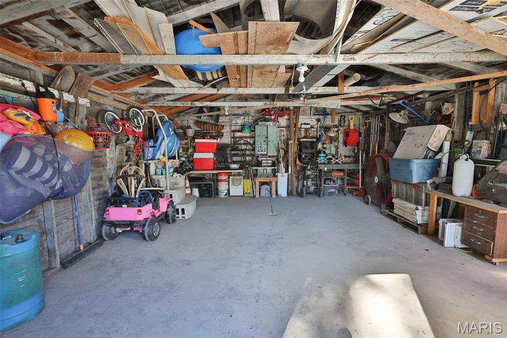 400 Washboard Trail Hillsboro, IL 62049 - Photo 14 of 55