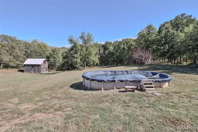 $324,900 | 400 Washboard Trail, Hillsboro, IL 62049