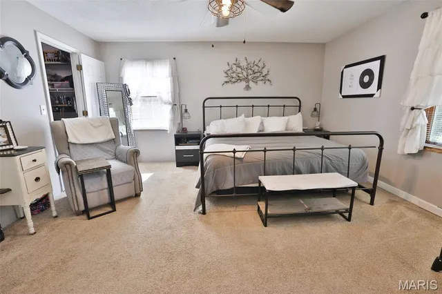 $324,900 | 400 Washboard Trail, Hillsboro, IL 62049