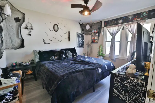 $324,900 | 400 Washboard Trail, Hillsboro, IL 62049