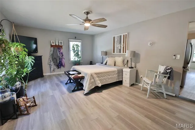 $324,900 | 400 Washboard Trail, Hillsboro, IL 62049