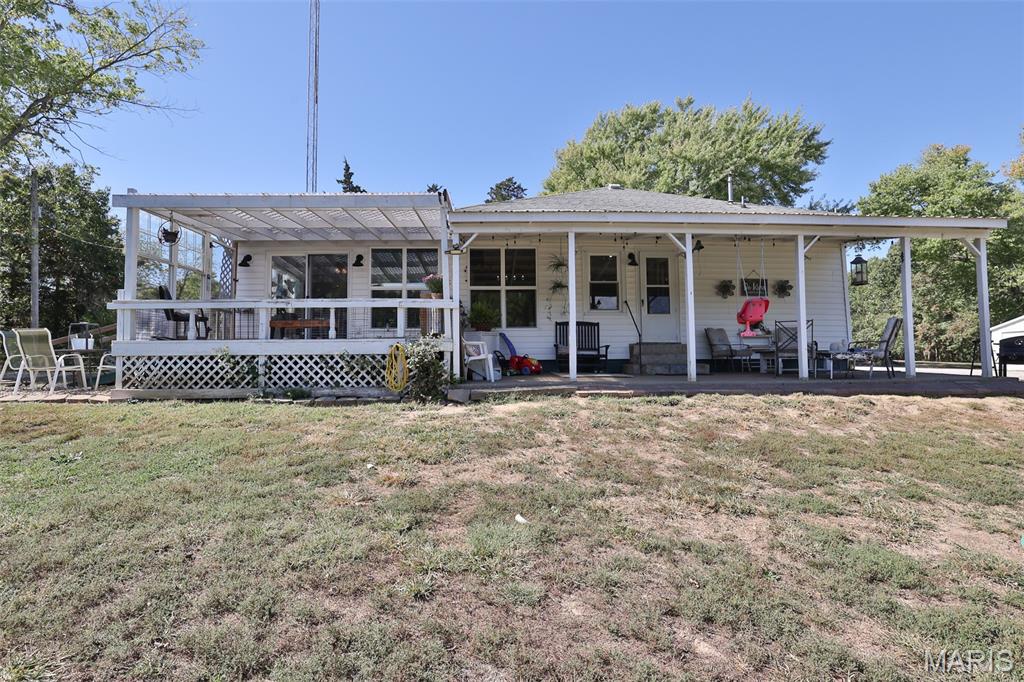 400 Washboard Trail Hillsboro, IL 62049 - Photo 9 of 55