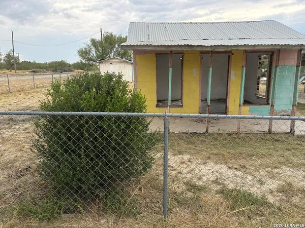 $28,000 | 286 Washington Street, El Indio, TX 78860