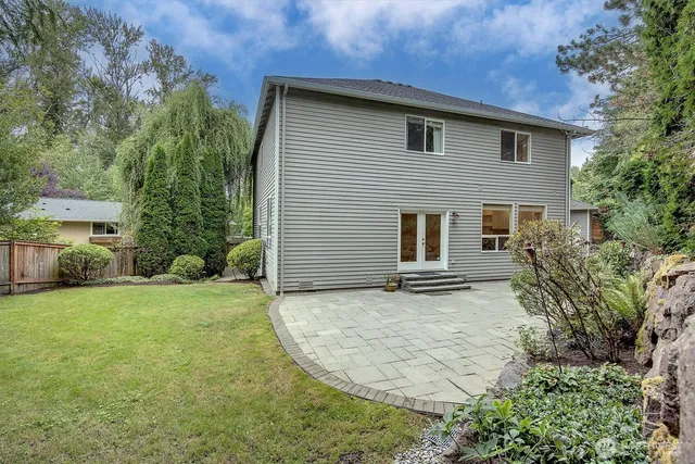 $2,368,000 | 414 10th Street South, Kirkland, WA 98033