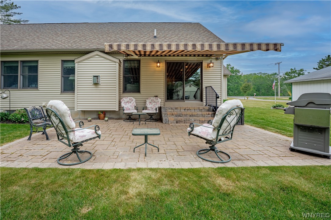 3075 Lockport Olcott Road Newfane, NY 14108 - Photo 13 of 47