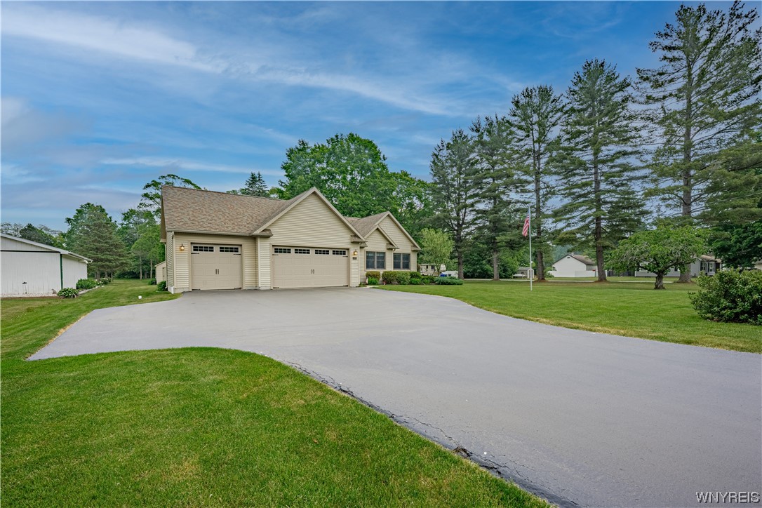 3075 Lockport Olcott Road Newfane, NY 14108 - Photo 2 of 47