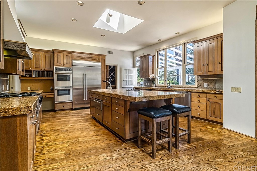 5537 Round Meadow Road Hidden Hills, CA 91302 - Photo 16 of 43