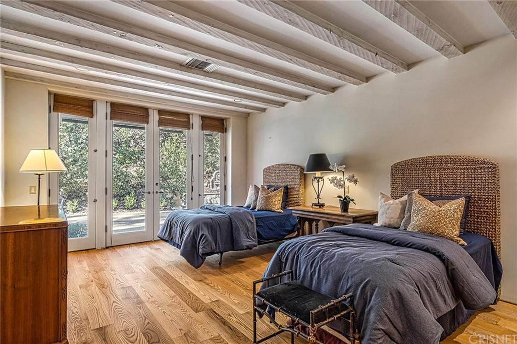 5537 Round Meadow Road Hidden Hills, CA 91302 - Photo 26 of 43