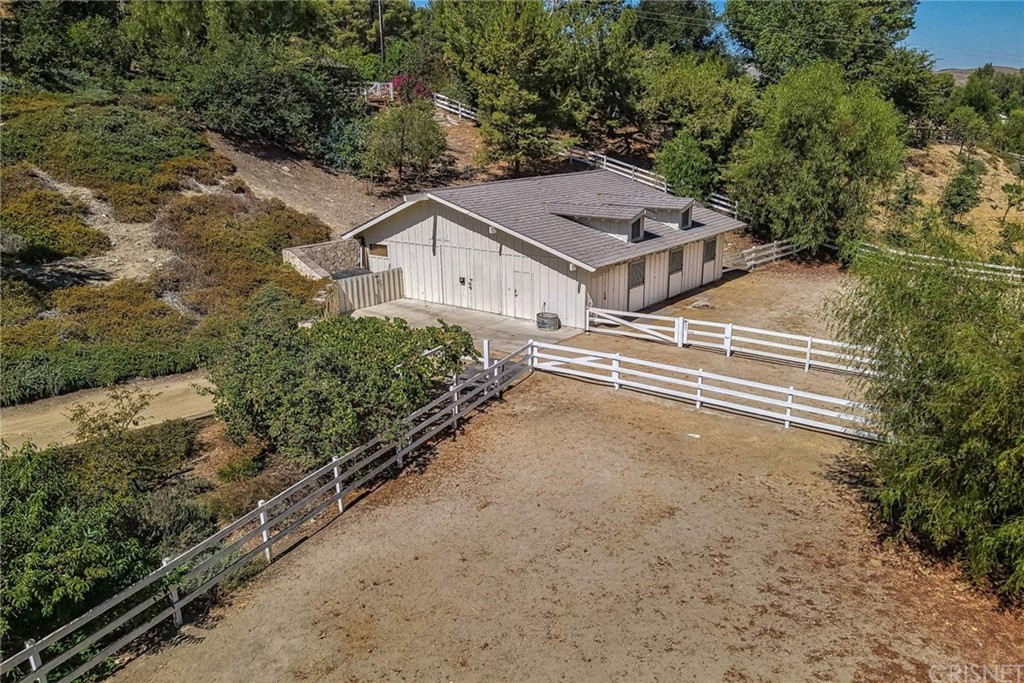 5537 Round Meadow Road Hidden Hills, CA 91302 - Photo 40 of 43