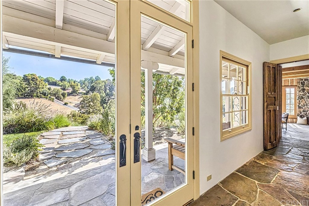 5537 Round Meadow Road Hidden Hills, CA 91302 - Photo 6 of 43