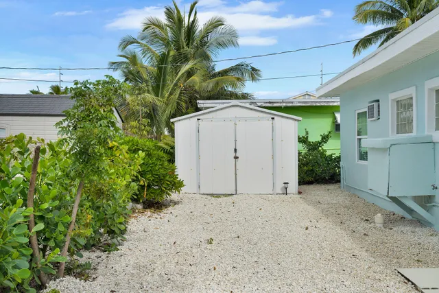 $699,000 | 487 116th Street Ocean, Marathon, FL 33050