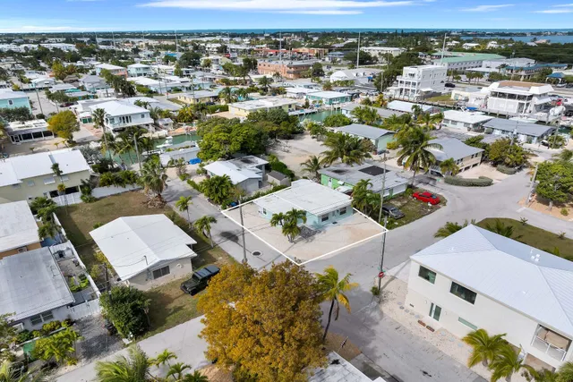 $699,000 | 487 116th Street Ocean, Marathon, FL 33050