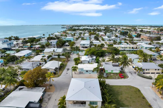 $699,000 | 487 116th Street Ocean, Marathon, FL 33050