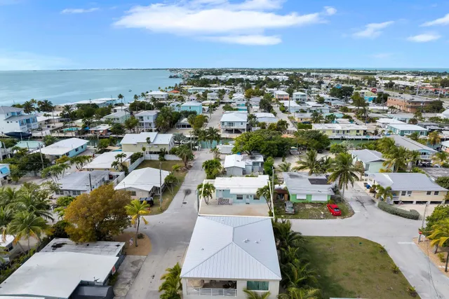 $699,000 | 487 116th Street Ocean, Marathon, FL 33050