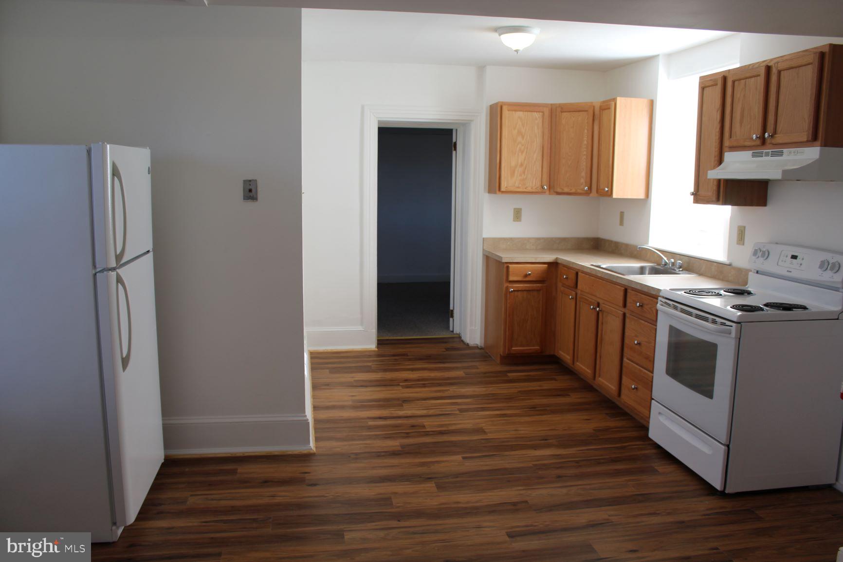 2729 # 1a Township Line Road Eagleville, PA 19403 - Photo 5 of 15 Spacious kitchen