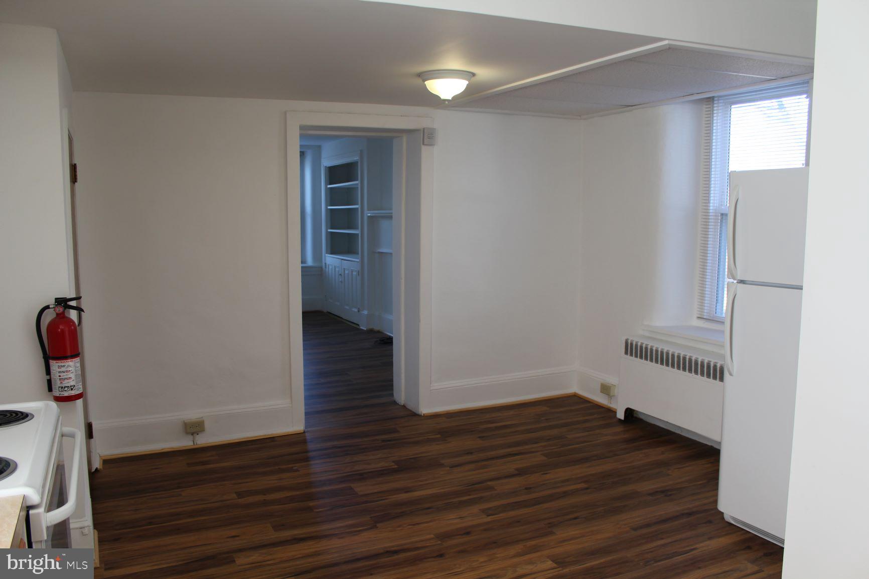 2729 # 1a Township Line Road Eagleville, PA 19403 - Photo 8 of 15 Lots of space for a table